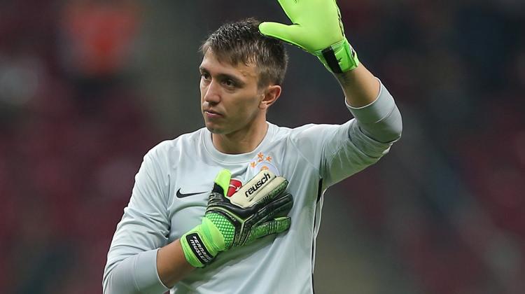 Muslera'dan isyan! 'Yıllardır G.Saray'a...' Muslera'dan isyan! 'Yıllardır G.Saray'a...'
