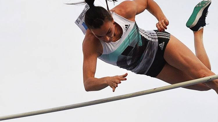 Efsane şampiyon Yelena Isinbayeva bıraktı! Efsane şampiyon Yelena Isinbayeva bıraktı!