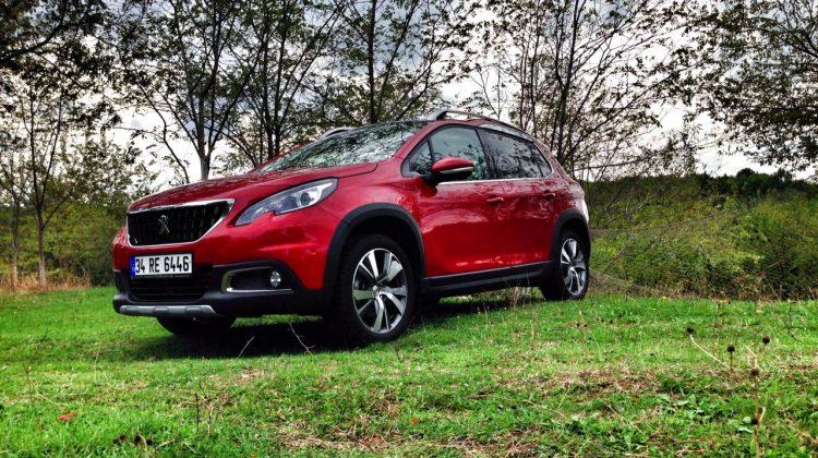Test: Peugeot 2008 1.2 PureTech Test: Peugeot 2008 1.2 PureTech