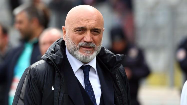 Hikmet Karaman ile yollar ayrıldı! Hikmet Karaman ile yollar ayrıldı!