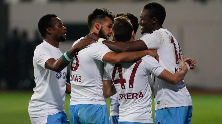 İkinci yarının lideri Trabzonspor! İkinci yarının lideri Trabzonspor!