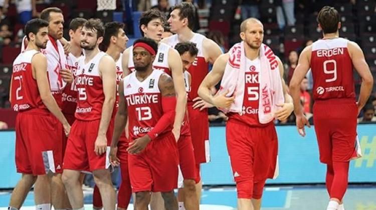 Milli Takım 5 basamak birden geriledi Milli Takım 5 basamak birden geriledi