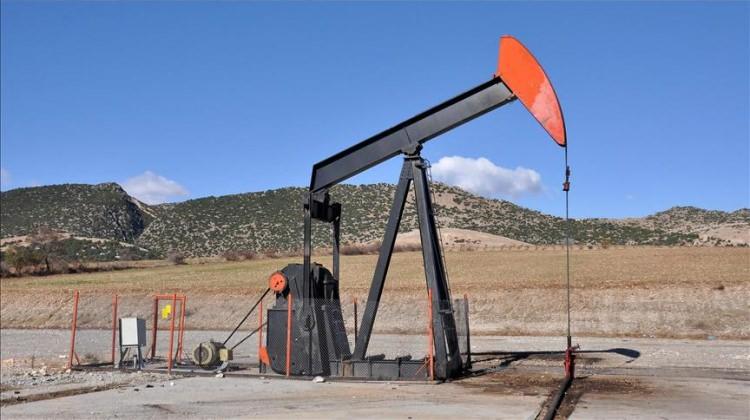 Brent petrolün varili 56,60 dolar Brent petrolün varili 56,60 dolar