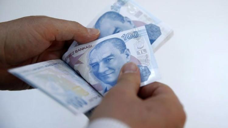 Türkiye'de 4.5 milyon kişi borç batağında Türkiye'de 4.5 milyon kişi borç batağında