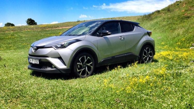 TEST: Toyota CH-R 1.2 Otomatik TEST: Toyota CH-R 1.2 Otomatik