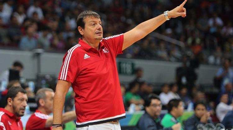 Ergin Ataman'dan federasyona eleştiri Ergin Ataman'dan federasyona eleştiri