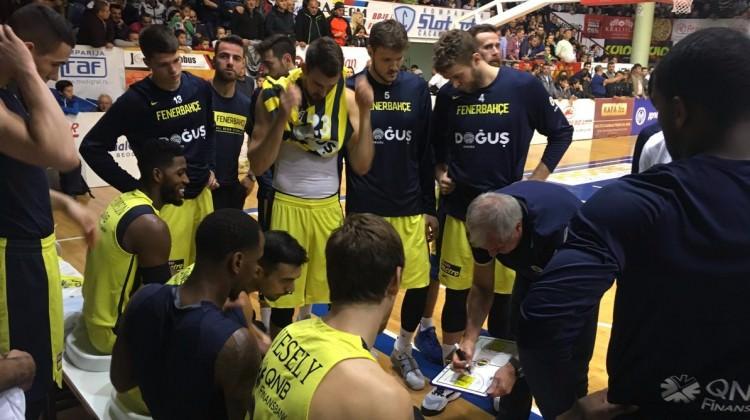 Fenerbahçe Doğuş, Sırp rakibini rahat geçti Fenerbahçe Doğuş, Sırp rakibini rahat geçti