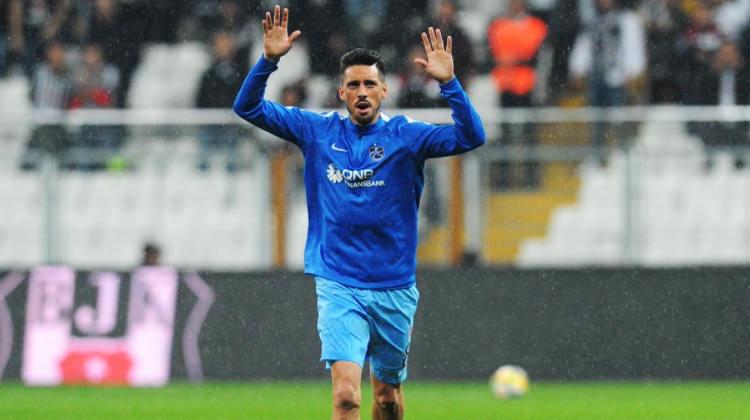 Vodafone Park'ta Jose Sosa'ya şok! Vodafone Park'ta Jose Sosa'ya şok!