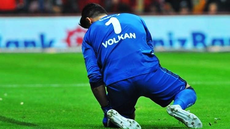 Volkan Demirel'den şaşırtan karar! Volkan Demirel'den şaşırtan karar!