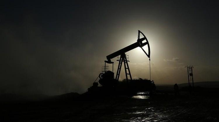 Brent petrolün varili 56 doların üzerinde Brent petrolün varili 56 doların üzerinde