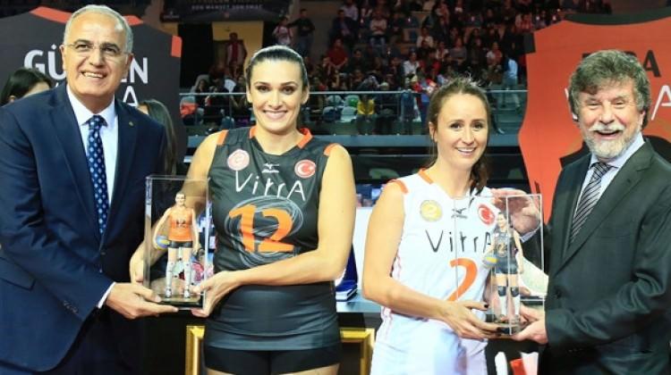 Eczacıbaşı VitrA'dan kaptanlarına veda Eczacıbaşı VitrA'dan kaptanlarına veda