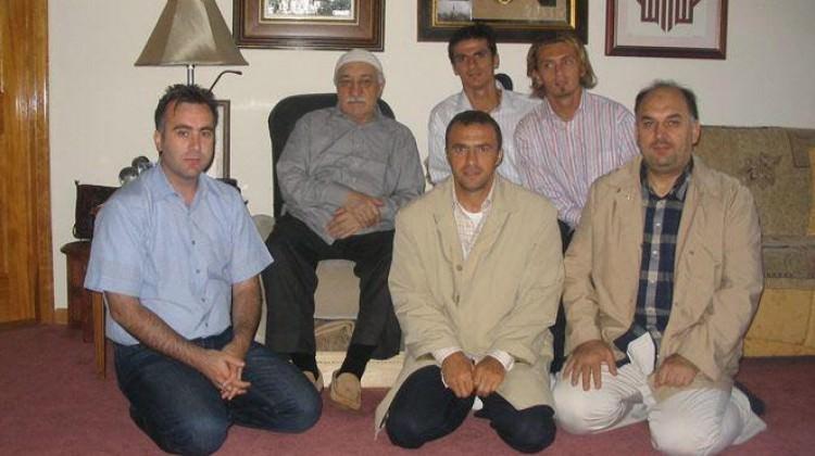 Fotoğrafı çıkan eski G.Saraylıdan FETÖ açıklaması Fotoğrafı çıkan eski G.Saraylıdan FETÖ açıklaması