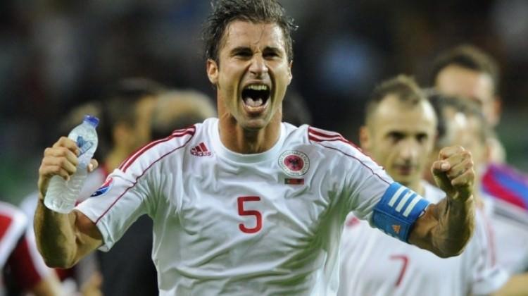 Lorik Cana futbolu bıraktığını açıkladı Lorik Cana futbolu bıraktığını açıkladı