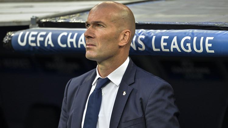 Zidane'ı heyecanlandıran teklif! Zidane'ı heyecanlandıran teklif!