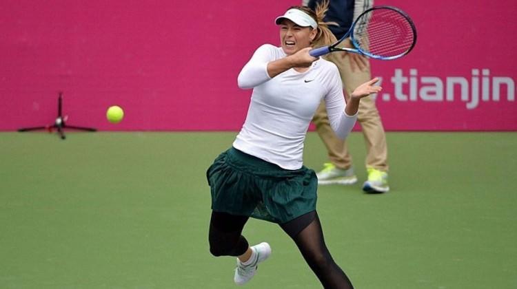 Sharapova Çin'de yarı finalde Sharapova Çin'de yarı finalde