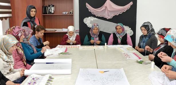 Kadınların yeni adresi Tenzile Erdoğan Kadınların yeni adresi Tenzile Erdoğan