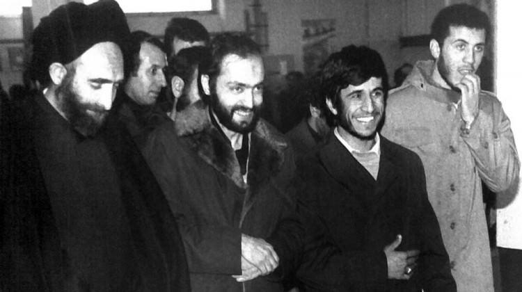 Humeyni belgeselinde Ahmedinejad ayrıntısı ile ilgili görsel sonucu